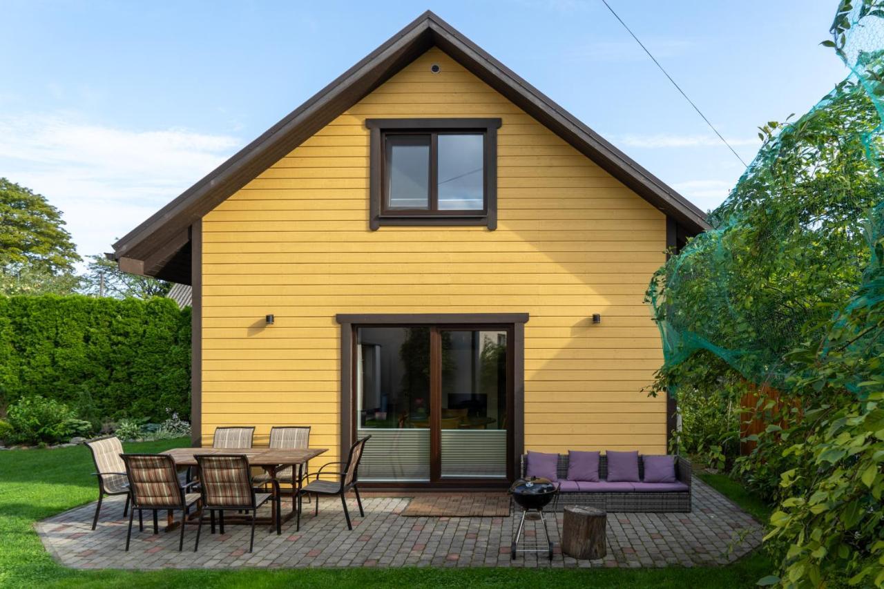 Cosy Family Guesthouse With Sauna And Garden กูรัซซาเร ภายนอก รูปภาพ