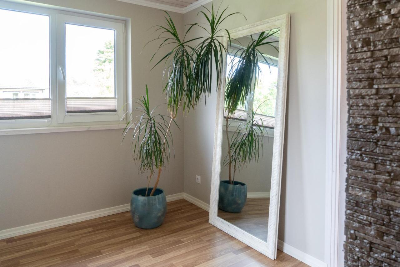 Cosy Family Guesthouse With Sauna And Garden กูรัซซาเร ภายนอก รูปภาพ