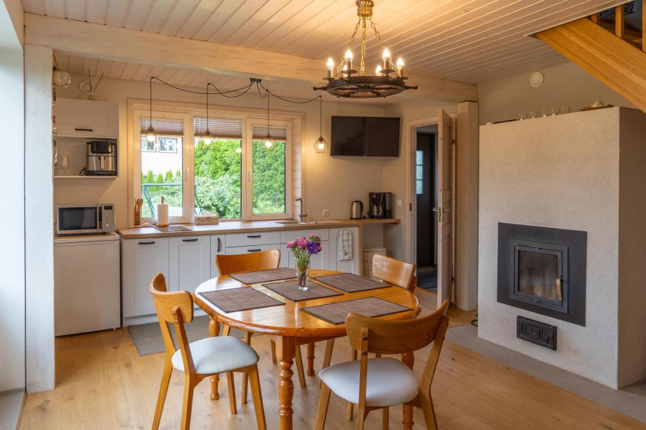 Cosy Family Guesthouse With Sauna And Garden กูรัซซาเร ภายนอก รูปภาพ